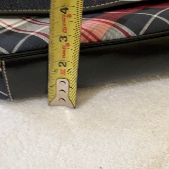 TOMMY HILFIGER CROSSBODY BAG - Picture 8 of 8